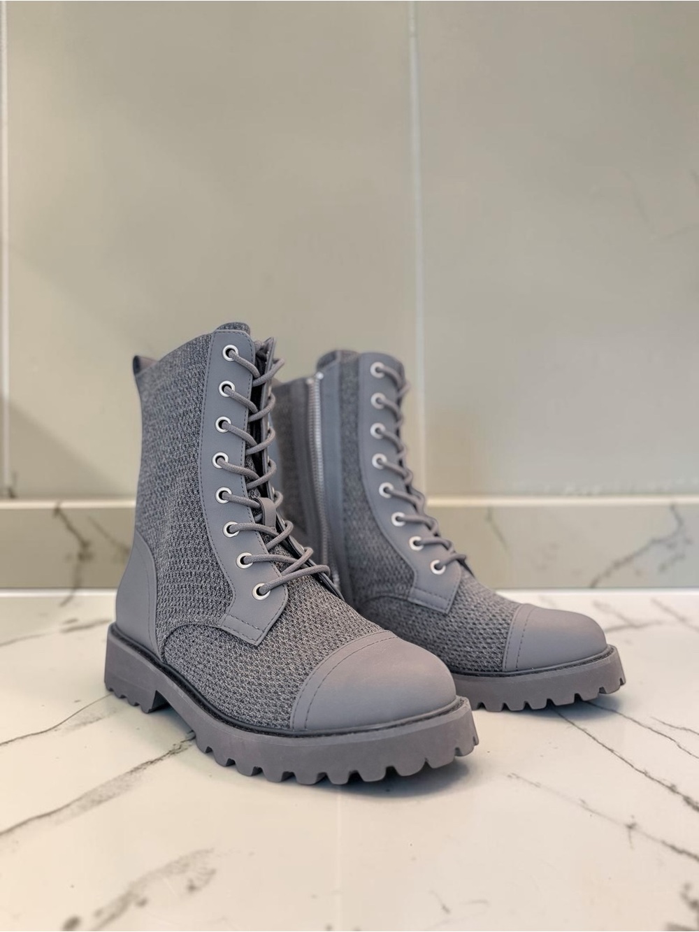 VIVAIA Round-Toe Lug Sole Lace-Up Ankle Boots (Florence)